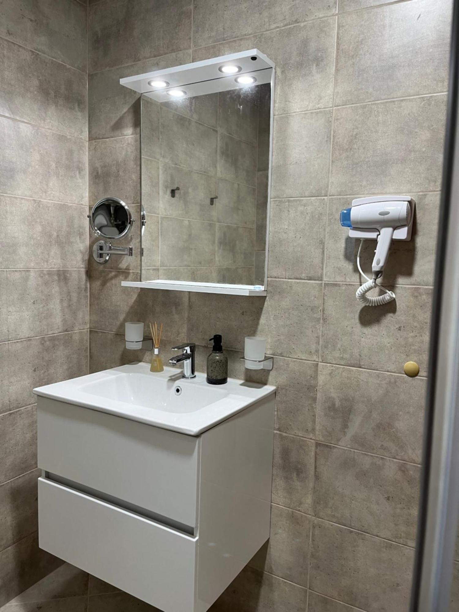 Golf Coast Boutique Studio With Sea View Topola Εξωτερικό φωτογραφία